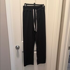 Figs Black scrub pants with grey/silver Drawstring